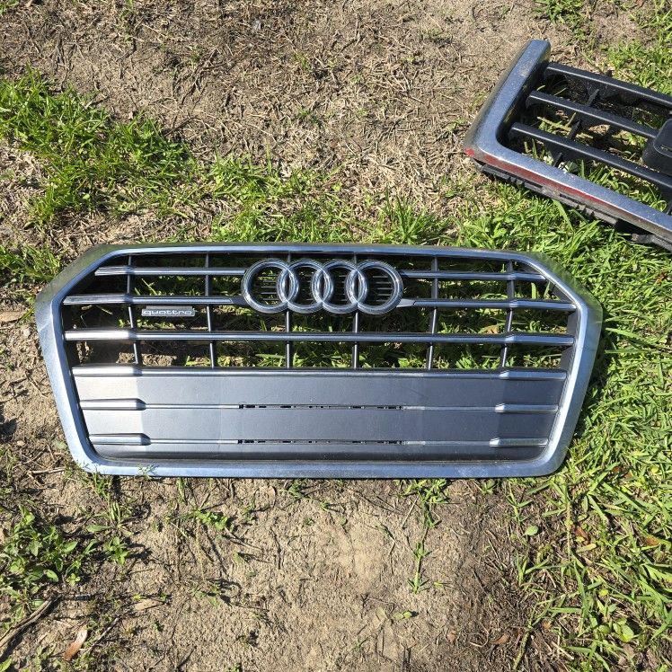 2018 to 2020 Audi Q5 Grille