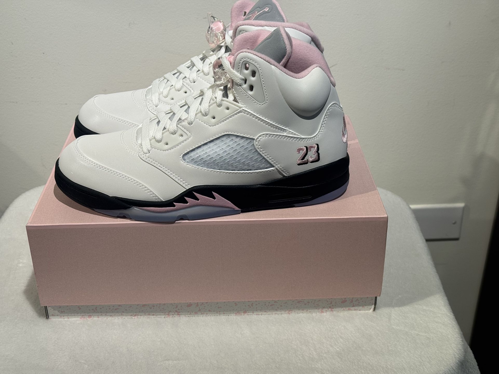 Air Jordan 5 Soft Pink Men Size 10 Brand New Never Worn
