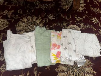 Baby muslin swaddles