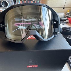 Supreme X Fox Racing VUE Googles