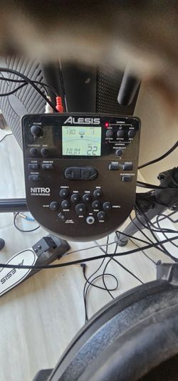 Electric drum set (Alexis)