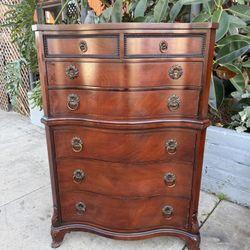 Antique Beautiful Dresser 