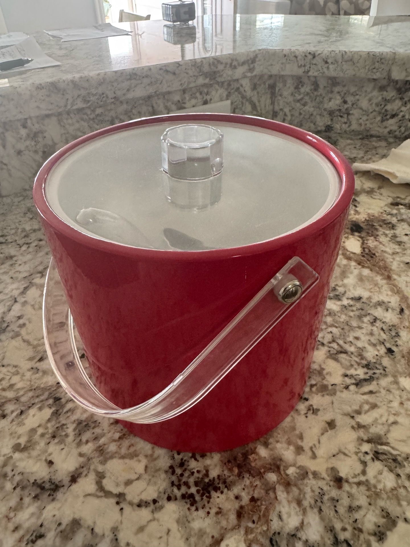 Red ice bucket