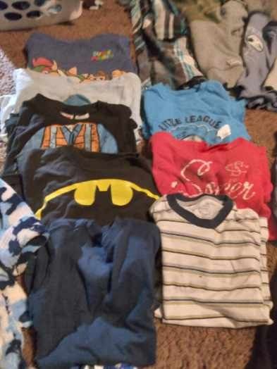 35 Articles Of Boys Clothing Size 4T