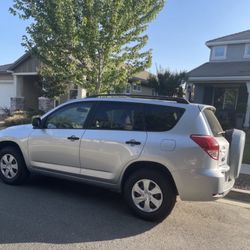 2007 Toyota RAV4Sport Utility 4D