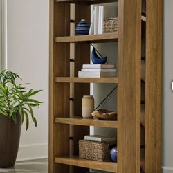 Zealand 65” Bookshelf – NEW In box, Universal Broadmoore (Costco $519)