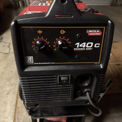 Lincoln 140 mig Welder With Rolling Stand