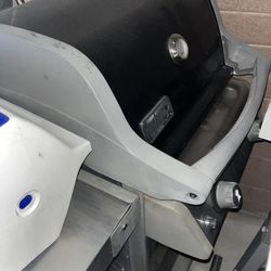 Weber Spirit E-210 Bbq Grill Asador Propane LP 2 Burners