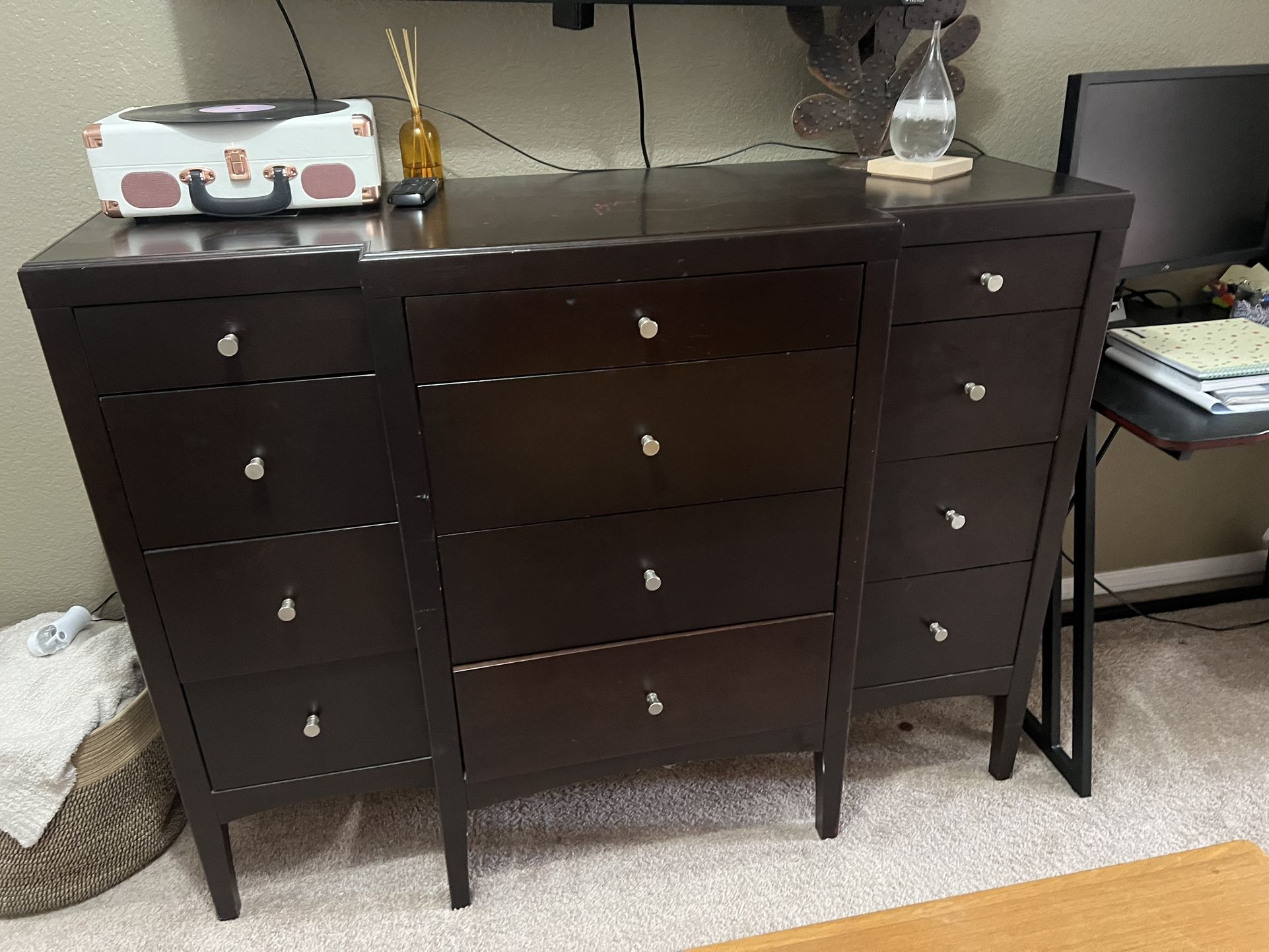 Free Dresser