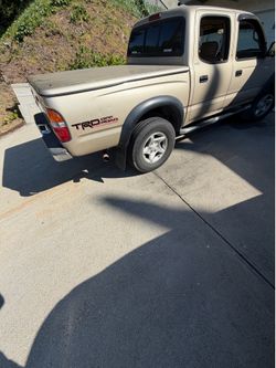 Tacoma tonneau cover