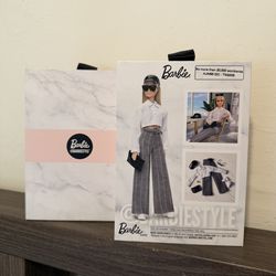 Barbie style fashion pack