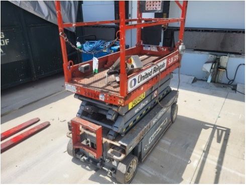 19’ Electric Scissor Lift