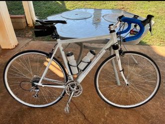 Cannondale Road Bike