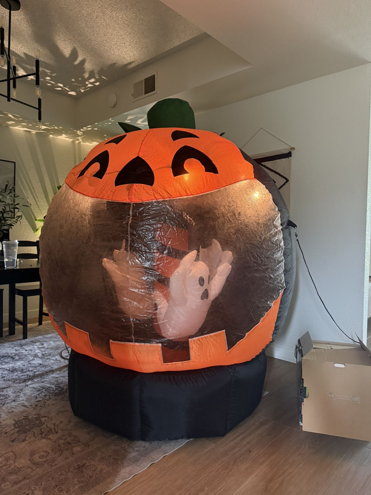 2006 Gemmy Inflatable Pumpkin Globe Carousel