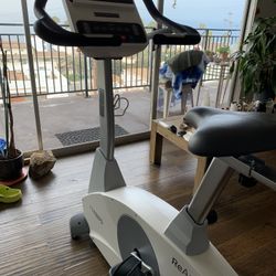 PHILIPS ReActive Upright Exercise Bike ✨BRAND NEW!