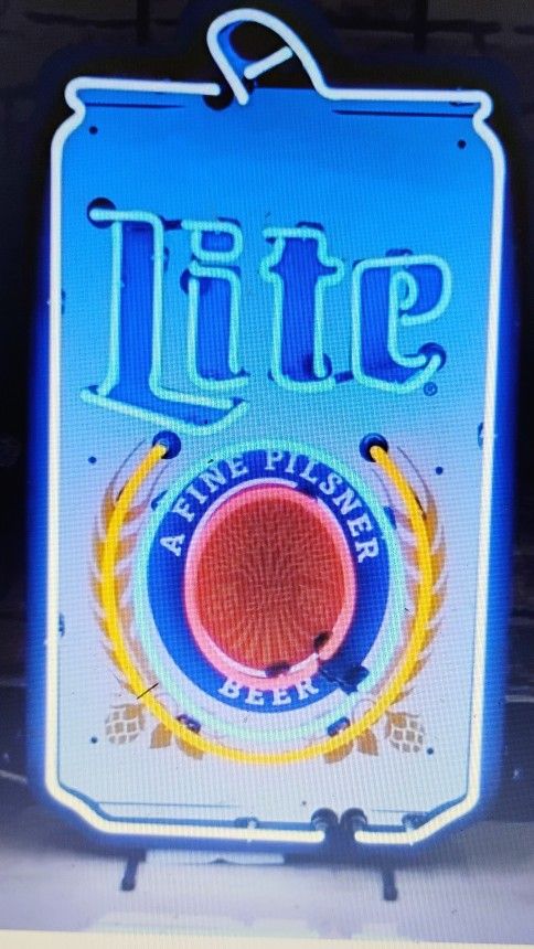 Collectable Miller Lite Beer Can Neon Bar Sign