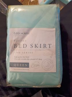 Pleated bed skirt queen