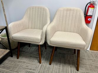 Set of 2 Chairs