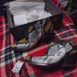 ARIAT Women's Jolene Western Boots size 8.5 Brand New never worn