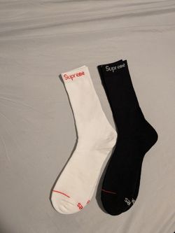Supreme, socks black and white medium