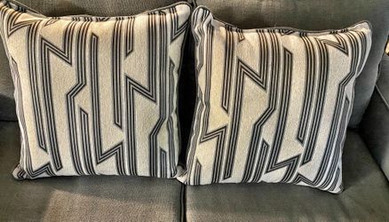 Geometric Design Throw Pillows NEW