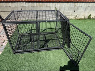 Heavy duty dog cage