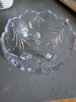 Mikasa Holiday Evergreen 6-inch footed crystal bow!