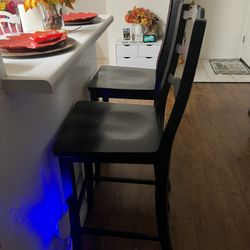 2 Bar Stools 