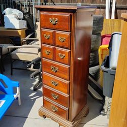 Vintage American Drew  7 Drawer  Lingerie  Chest