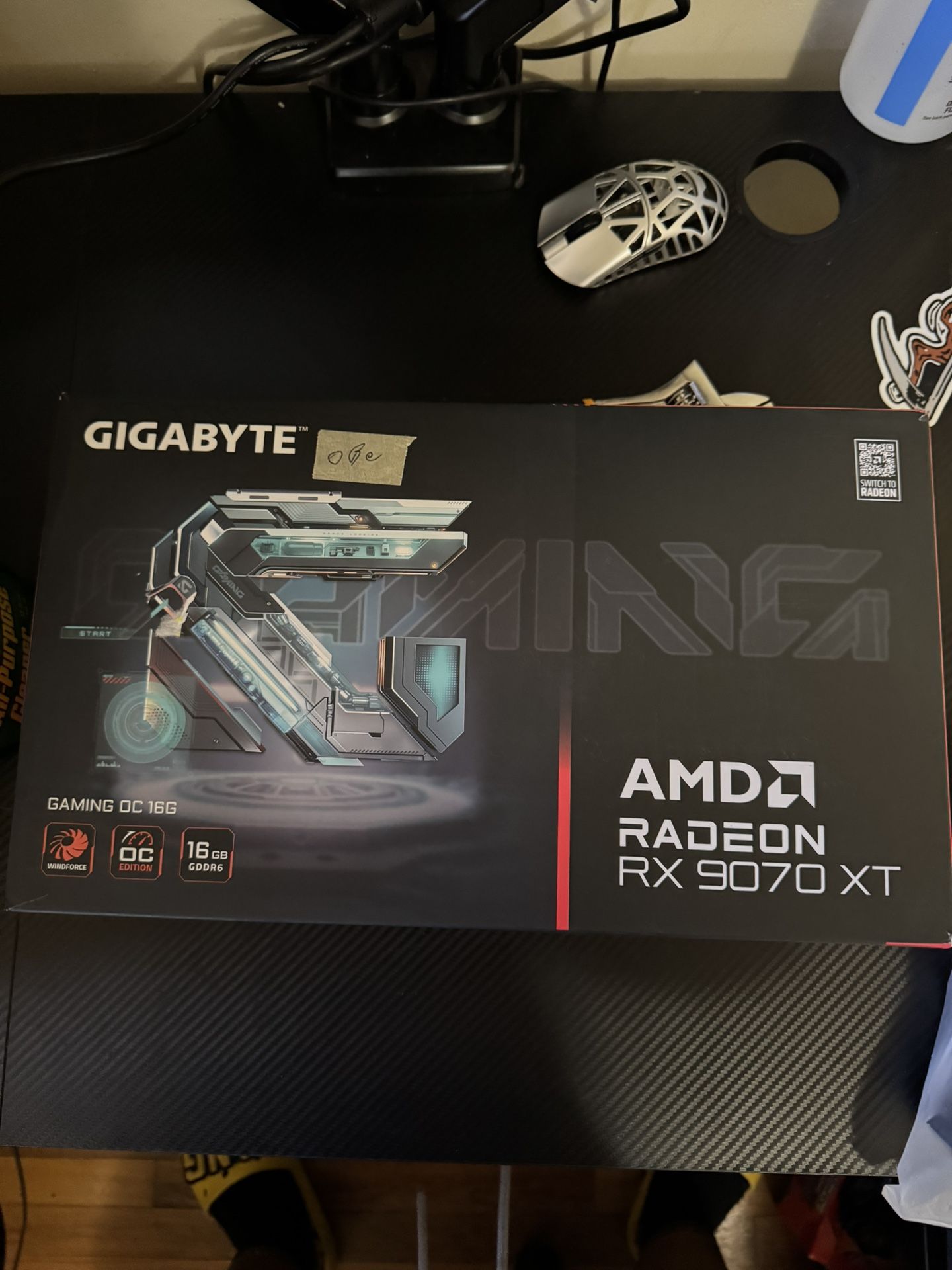Amd Radeon Gigabyte Rx 9070 XT Graphics Card