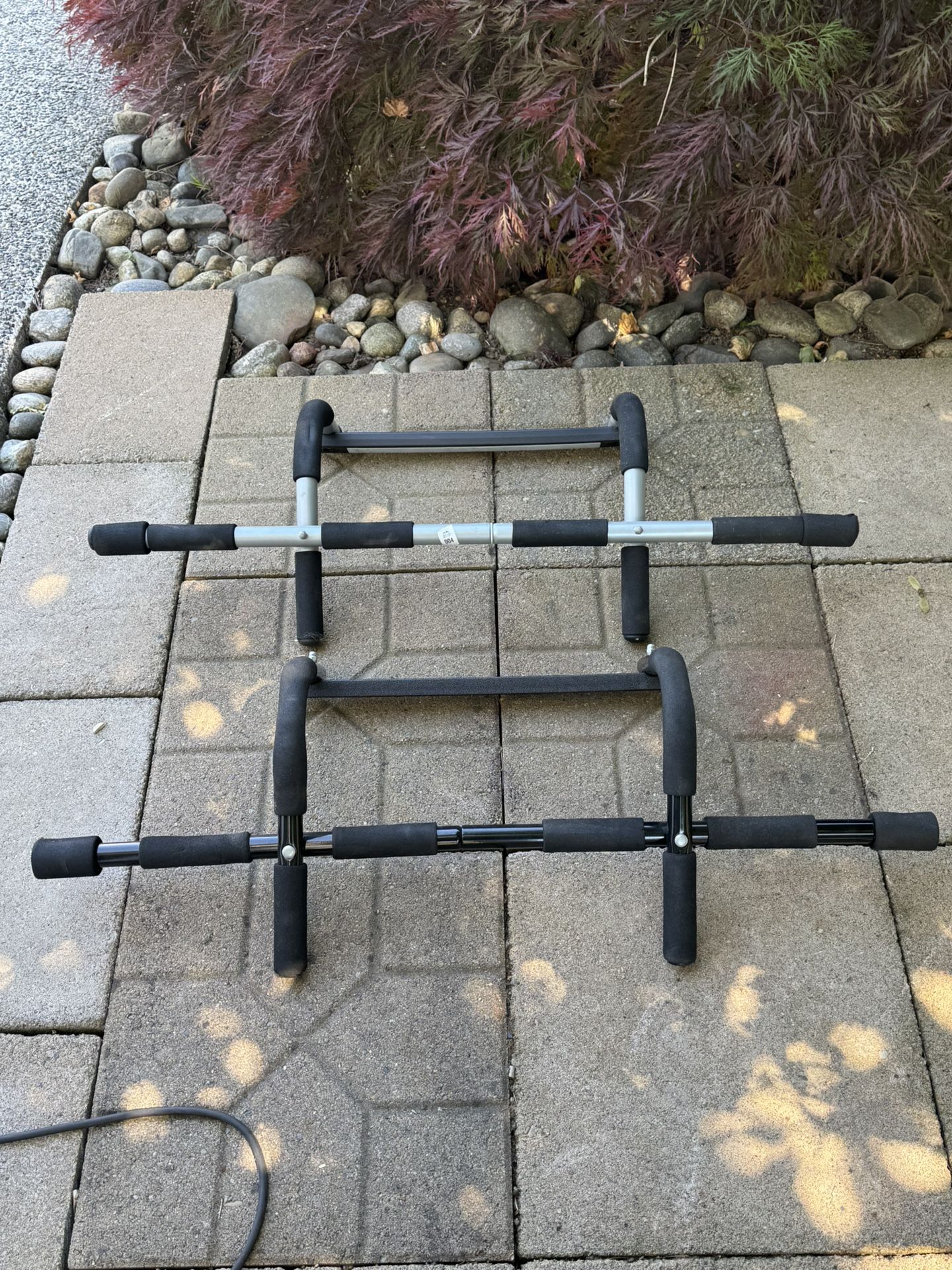 Pull up Bar for Doorway, Portable Pullup Chin up Bar Home, No Screws Multifunctional Dip bar Fitness, Door Exercise Equipment Body Gym System Trainer
