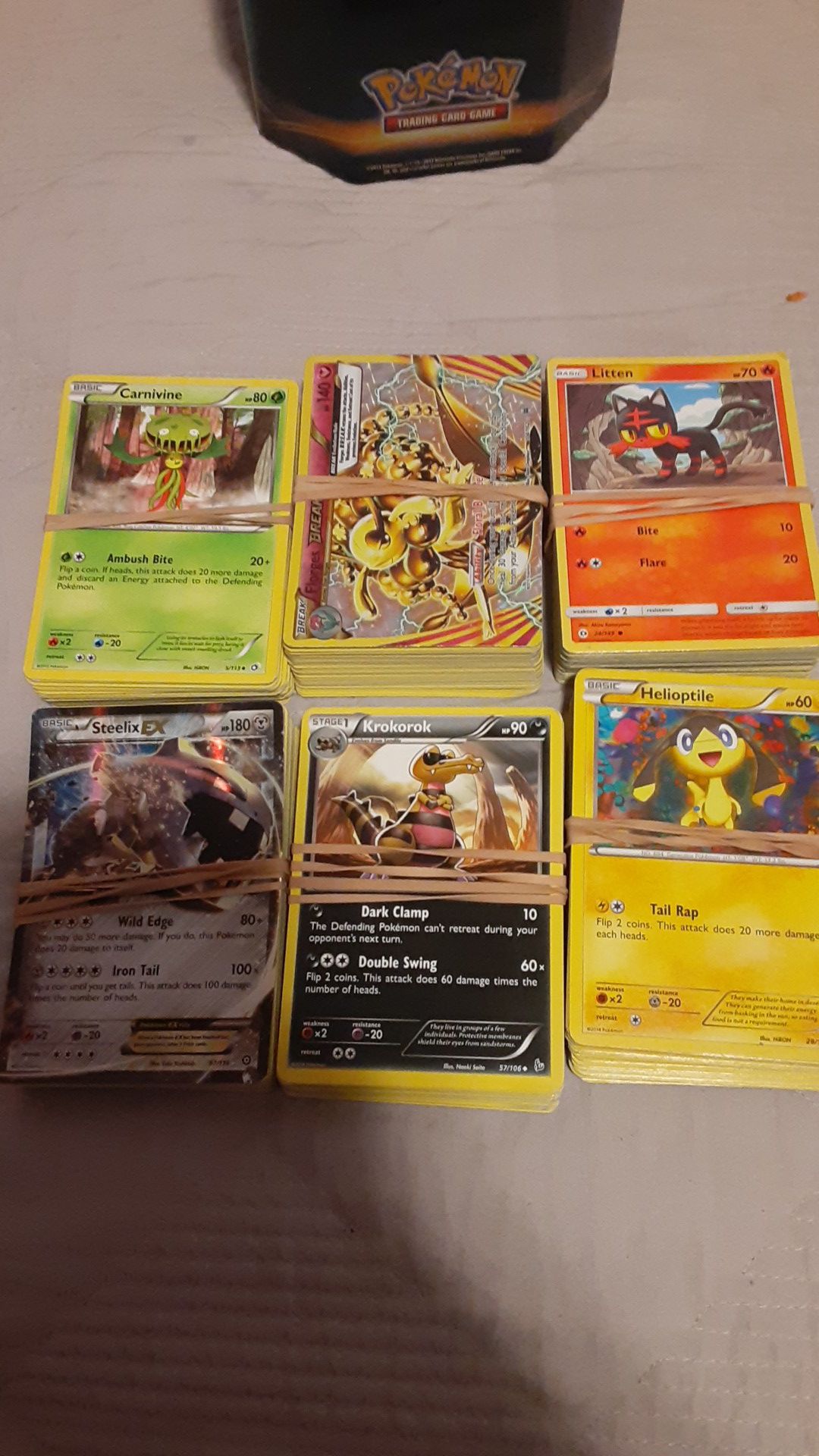 Pokemon cards 6 packs and a pokemon box great condition