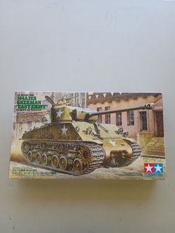 Tamiya 1/35 Sherman tank easy eight WW2