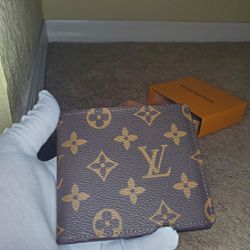 Louis Vuitton Purse for Sale in Homestead, FL - OfferUp