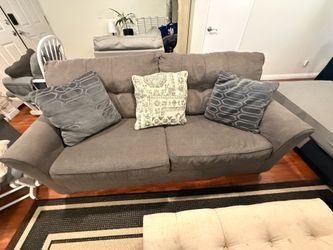 Couch set