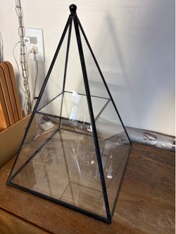 Large 18” Geometric Glass Pyramid Terrarium / Display Case – Statement Decor
