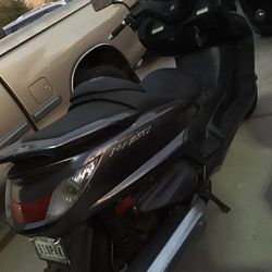 Yamaha Majesty YP400