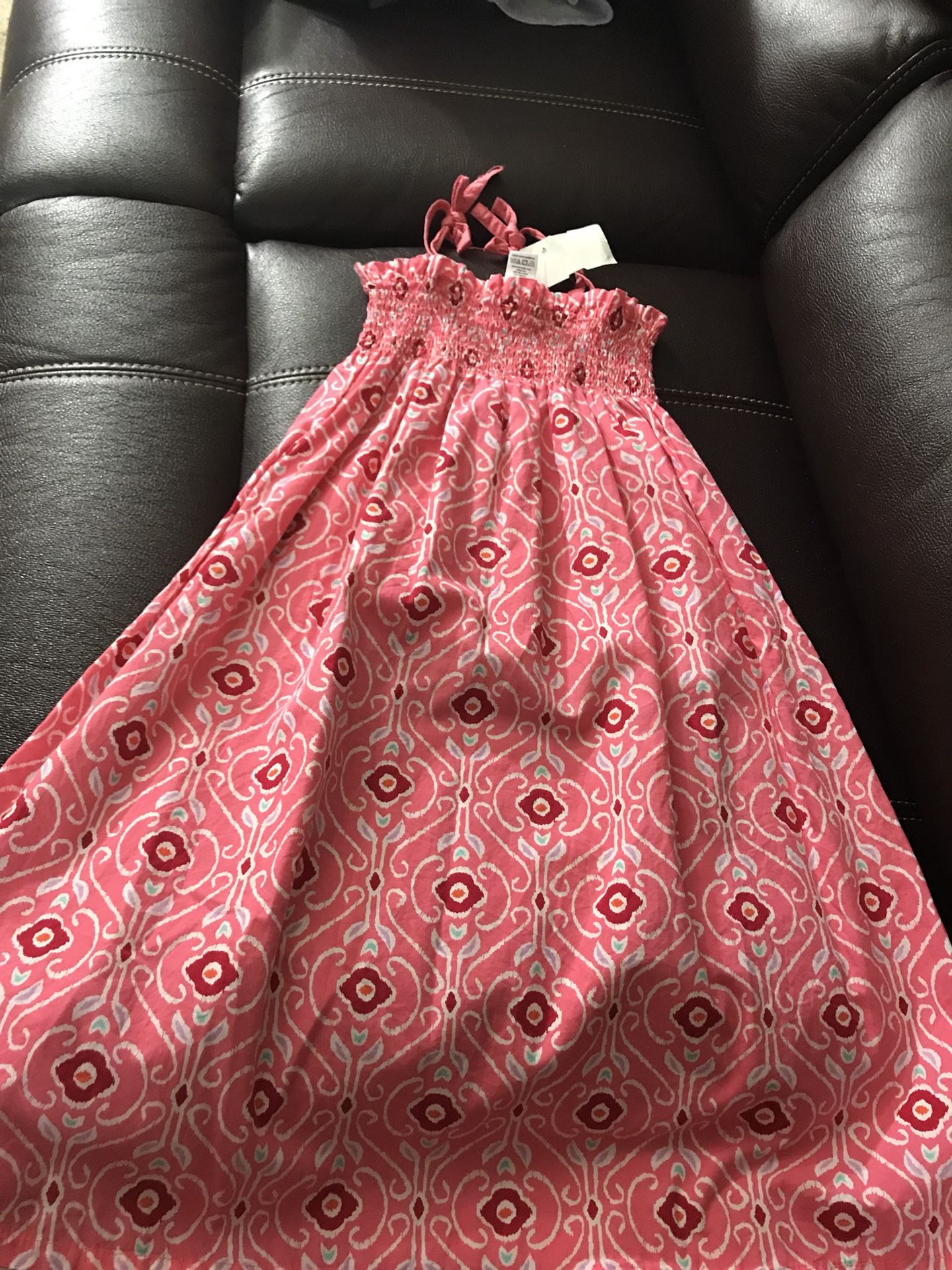 Bernd new size 5—-$12