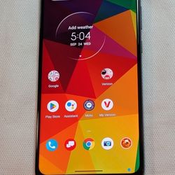 VERY NICE MOTOROLA ONE 5G ACE VERIZON CELL PHONE