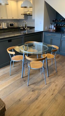 Glass Dining Table & Chairs - 41.5"