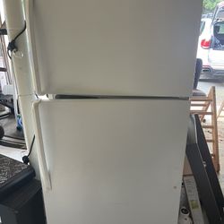 Whirlpool Refrigerator