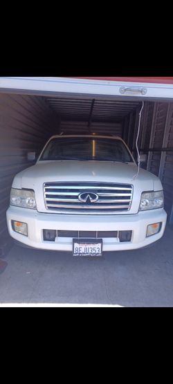 hola estoy vendiendo esta infinity es 2004  ojo para partes solamente copia de registracion ,partes,solamente ok,