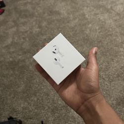 airpods 4 and pro 2 