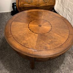 round coffee table 