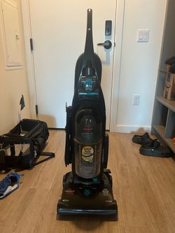 Bissel Cleanview Helix Vacuum