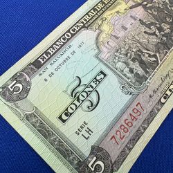 Billete De El Salvador Cinco Cólones 1997