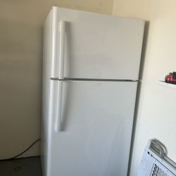 GE Refrigerator and Freezer