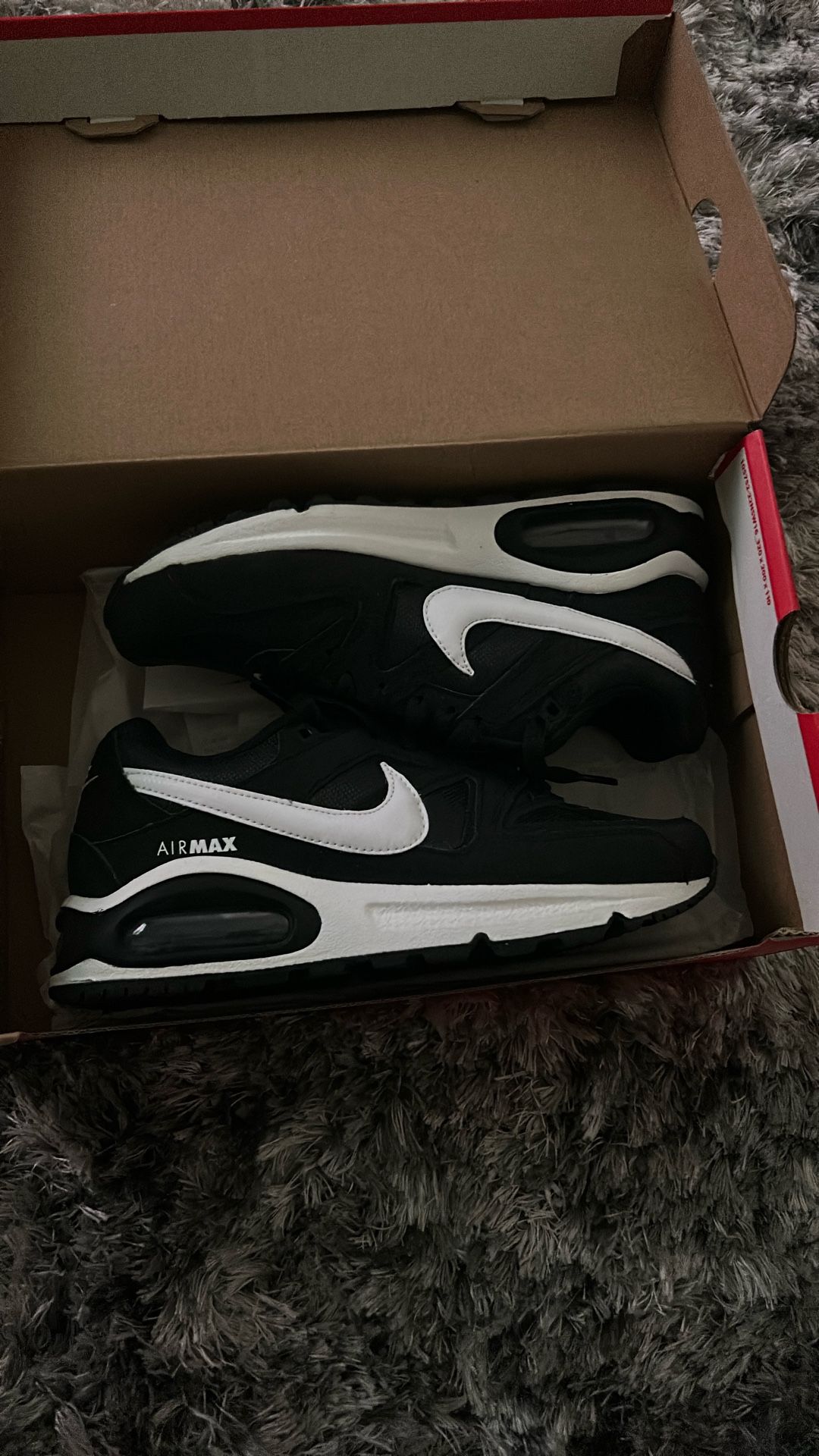 Women’s Nike Airmax Command-brand New