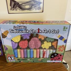 Nib Washable Sidewalk 62 Piece Chalk Art Set