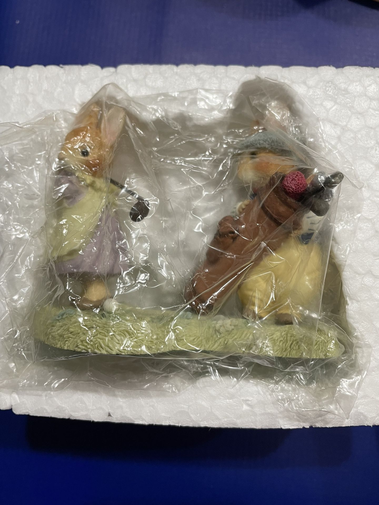 NEW Villeroy & Boch “Katie and Rue A Good Swing” Golf Figurine